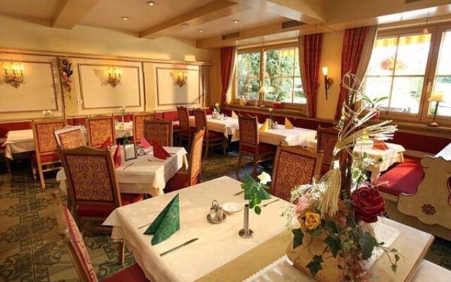 Tirolerhof Gasthof Pension