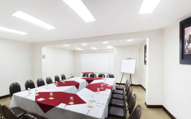Loft Hotel