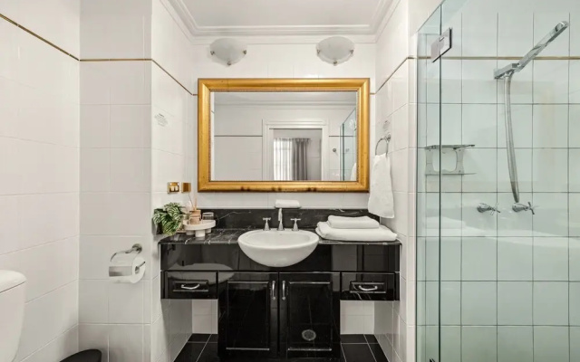 Studio Stay in Brisbane CBD Hotel Building