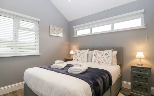 1 Oak Park