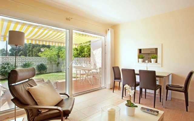 Belvilla by OYO Villa Costabellas
