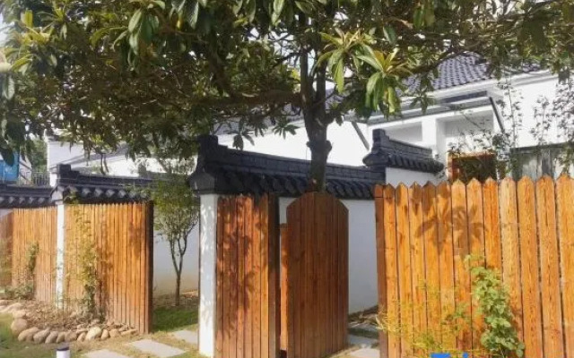 Weiduo Bieyuan Hostel