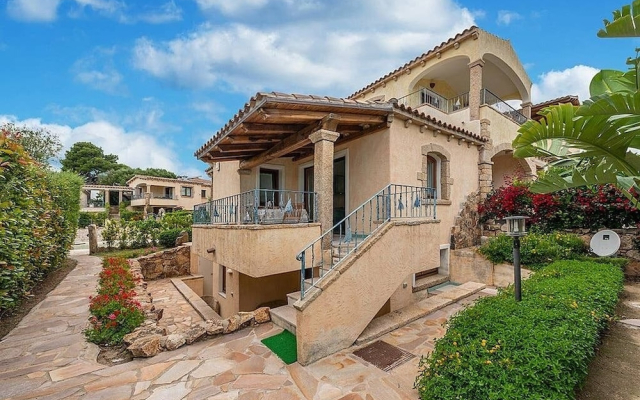 Villa Princi 3cpA shared Swimming Pool
