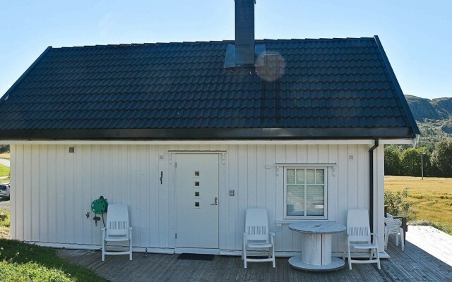 5 Person Holiday Home in Oksvoll