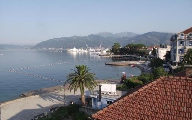 Tivat Star