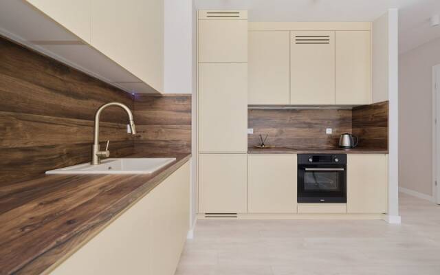 Wrocław Central Apartment by Renters