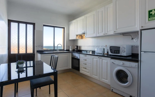 ★ Sea View ★ 1 Minute to Oldtown and Beach ★