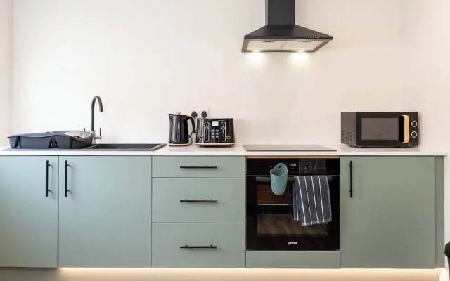 Aurum 6 - Chic 1BR Stay by DMU & City Centre