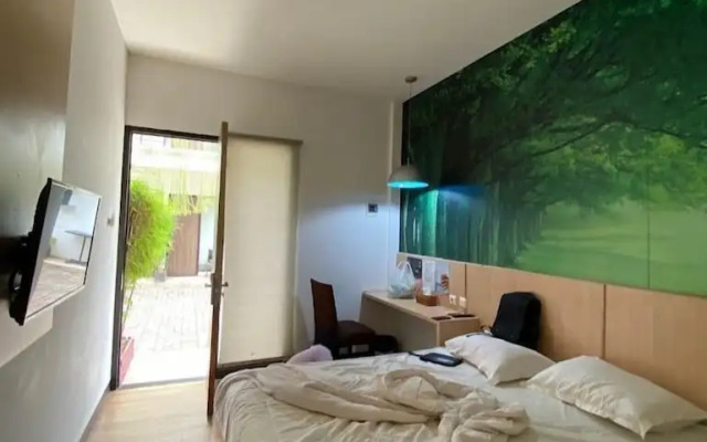 Capital O 94368 Kingstone Hotel