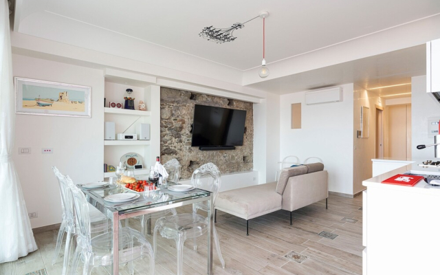 Beautiful Flat With Sea View Terrace - By Beahost Rentals