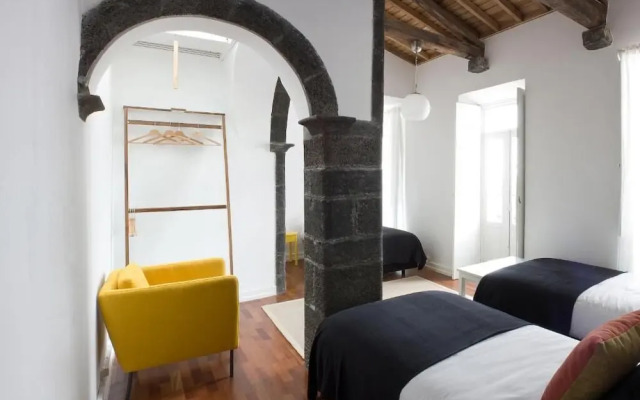 Azorean Urban Lodge