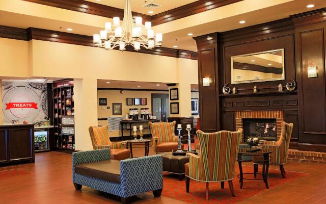 Hampton Inn & Suites Asheville Airport