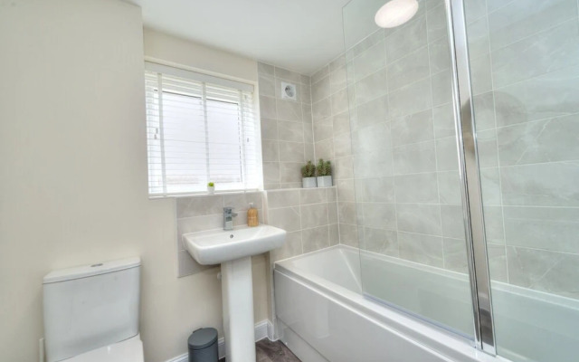 Executive Fairfields Apartment
