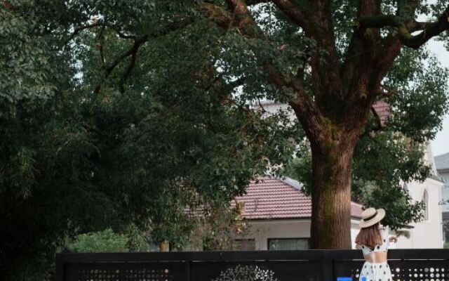 Yinye Moganshan Design Aesthetics Pool Resort Homestay