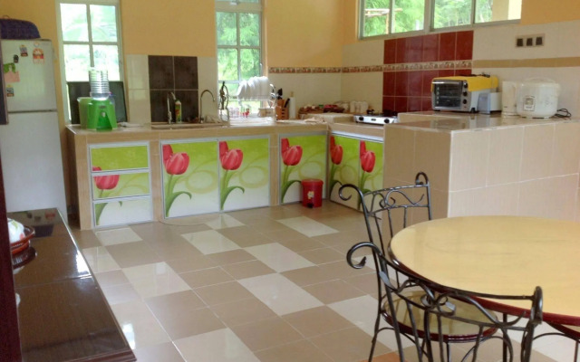 Kapal Terbang Guest House