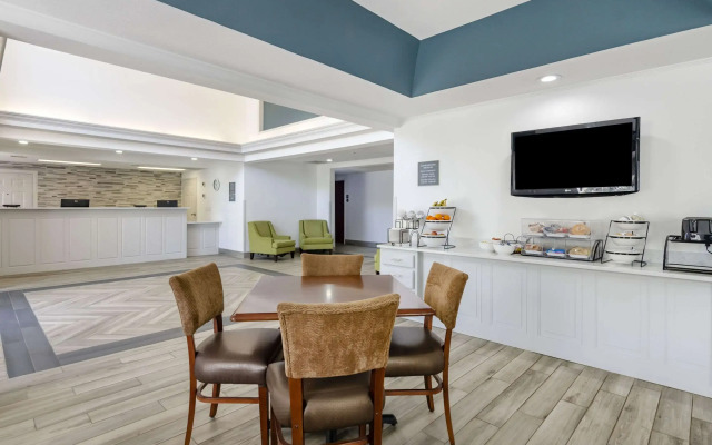 Comfort Inn
