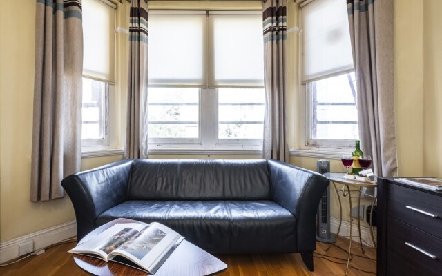 Lovely Alexandra House Retreat - JAN