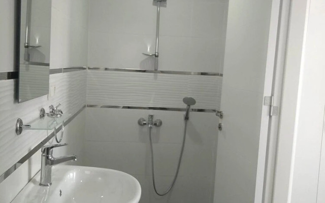 Paddys Apartments, Hisarönü