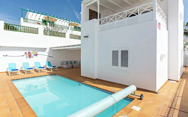 Lovely 3-bed Villa in Puerto del Carmen