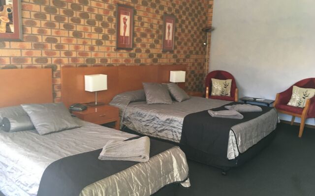 Horsham Mid City Court Motel