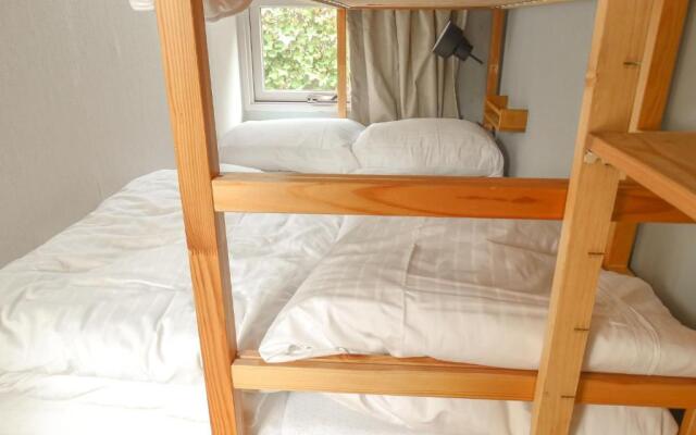 Cabin 33 Grou