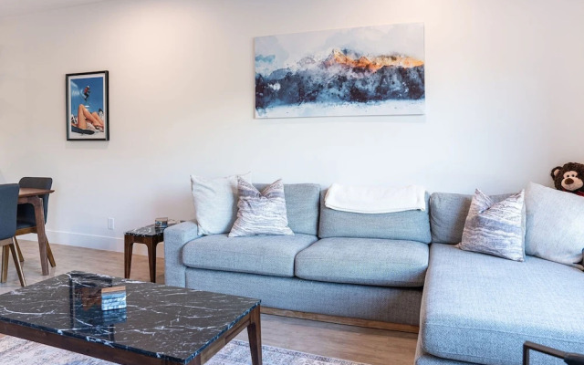 Mountainside Revival Revelstoke Vacations