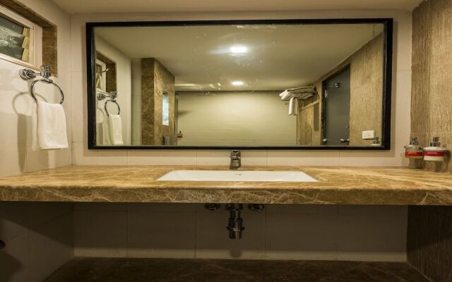 OYO Townhouse 014 MG Road Bangalore