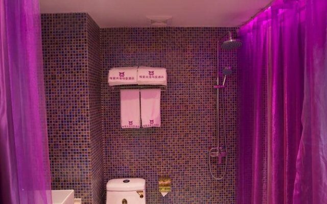 Love Romantic Scene Hotel