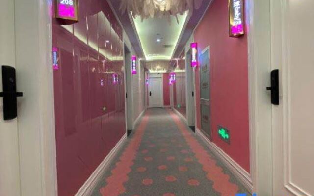 Orange Collection Hotel (Tianjin Water Park)