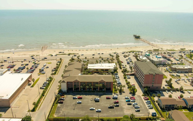 Quality Inn & Suites Galveston - Beachfront