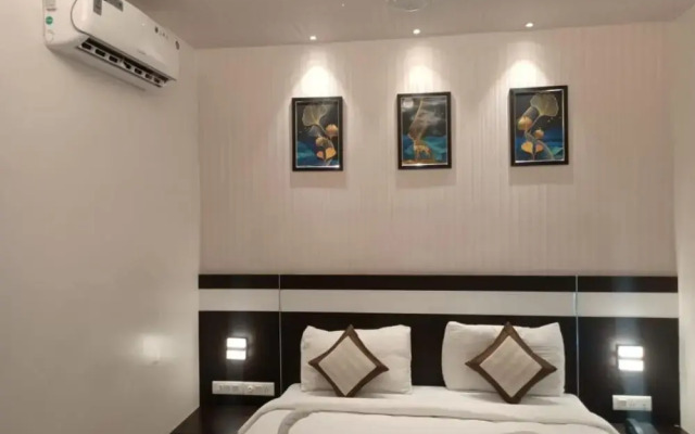 Yuvraj Palace Inn