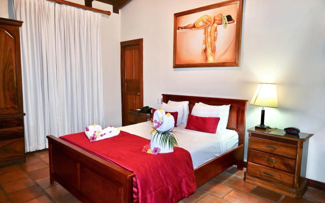 Hotel Villas Lirio