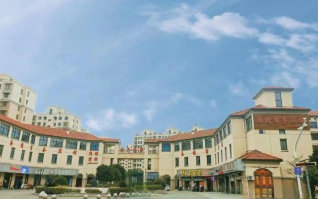 Yijie Hotel