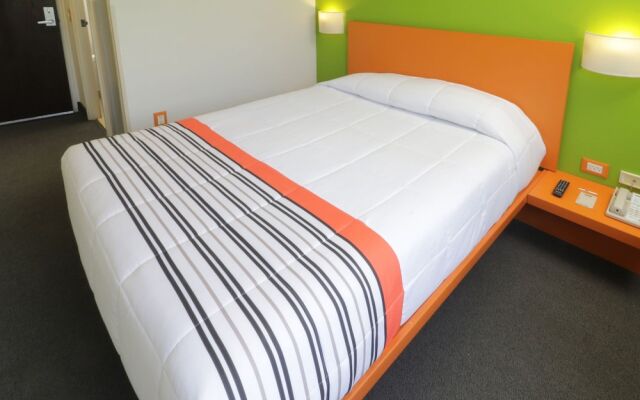 City Express Junior Guadalajara Periférico Sur