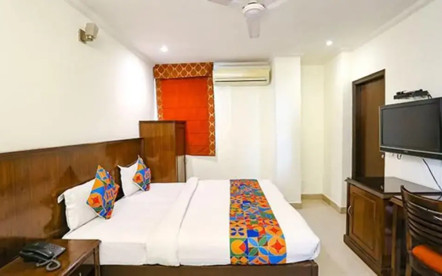 Fabhotel Clark Height