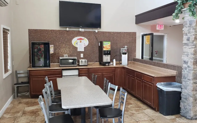 Super 8 Goodyear Phoenix Area