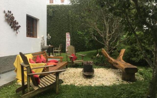 Apartamento em Condomínio Campos do Jordão