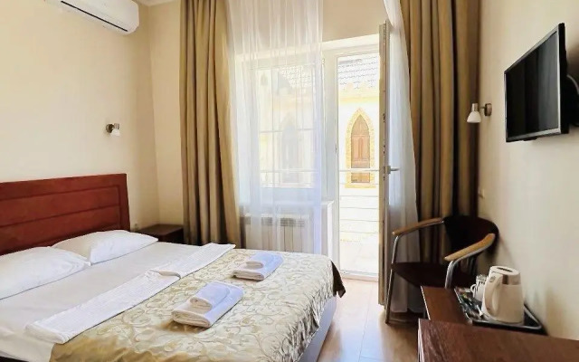 Персиковый замок