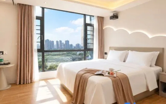 Heben Apartment (Wuyue Plaza)