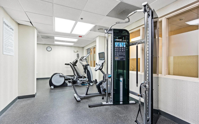 Holiday Inn St. Petersburg West by IHG