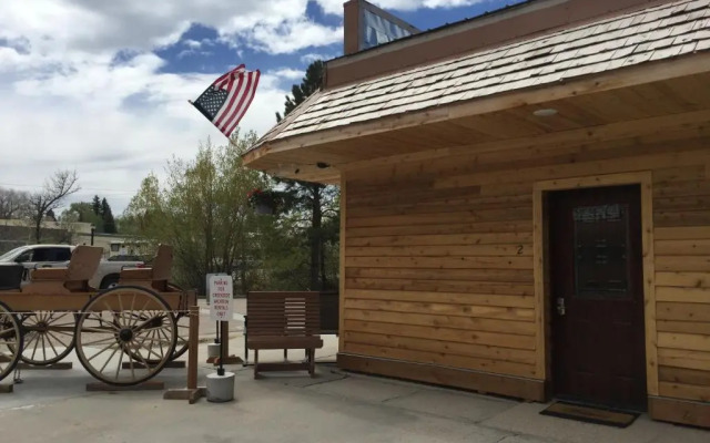 Creekside Downtown Vacation Suites