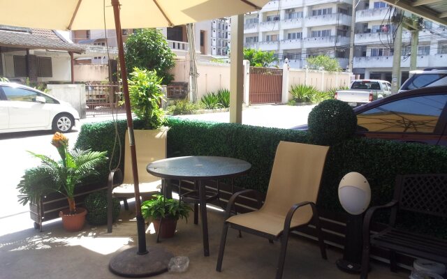 Bangsean Room Female Dormitory