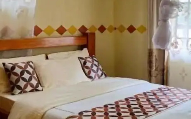 Lux Suites Weavers Haven Guest House