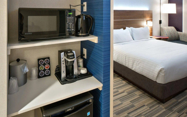 Holiday Inn Express Red Deer North by IHG