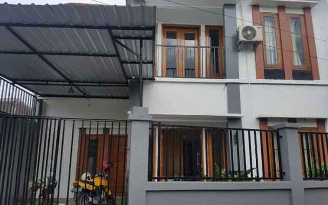 Family 4 Bedroom at Luna Homestay