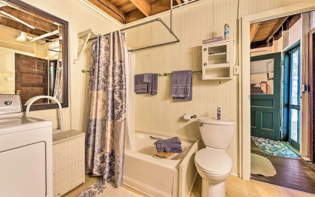 Douglas 'whispering Winds' Cottage w/ Beach!