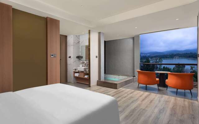 Hawthorn By Wyndham Honghe Mile Hot Spring