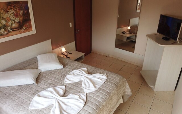 Center Hotel Cambará