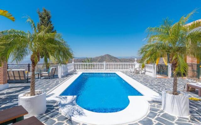 Casa Paraiso Tropical Torrox by Ruralidays