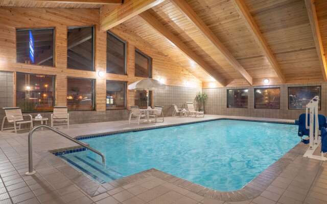 Baymont by Wyndham Lakeville